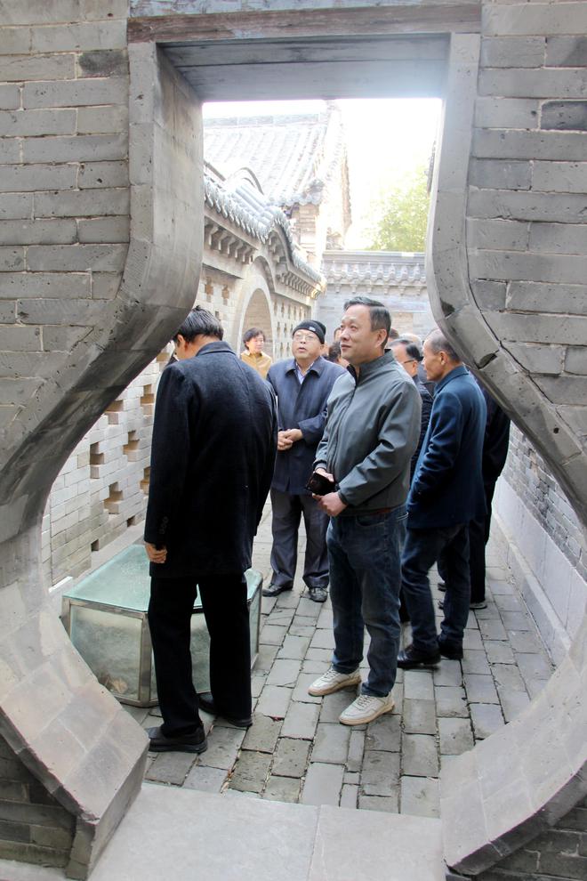 滨城区区诗词学会开展“诗词中的滨城”专题采风活动尊龙AG人生就是博探寻历史文化与现代文明的交融之旅(图3)