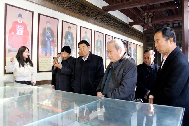 滨城区区诗词学会开展“诗词中的滨城”专题采风活动尊龙AG人生就是博探寻历史文化与现代文明的交融之旅(图6)