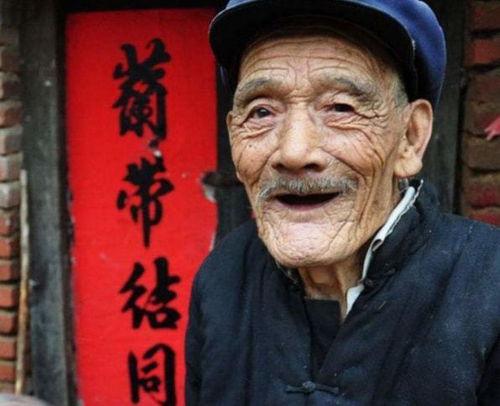 自己戒烟戒酒担心这担心那这6点最重要人生就是博-尊龙凯时人老了不必再强迫(图2)