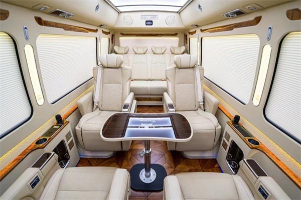 店2025款丰田考斯特图片及价格尊龙凯时app泰安丰田考斯特4s(图2)