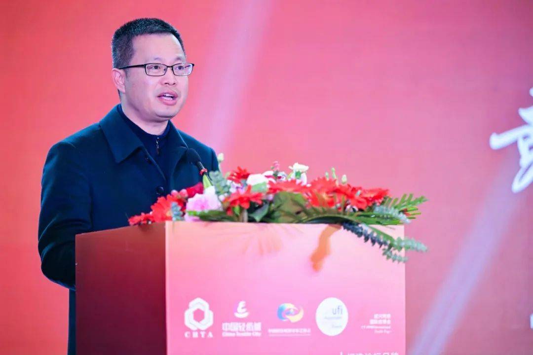 帘布艺行业品牌创新发展大会成功召开人生就是博-尊龙凯时2025年窗(图4)