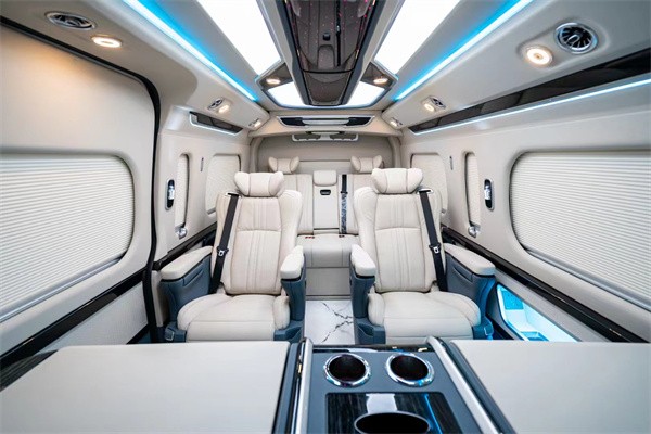 025款海狮蓝牌商务车报价及图片尊龙凯时网西安丰田海狮4s店 2(图4)